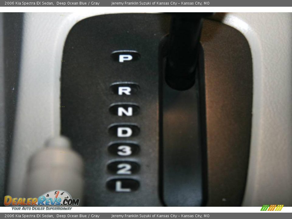 2006 Kia Spectra EX Sedan Deep Ocean Blue / Gray Photo #12