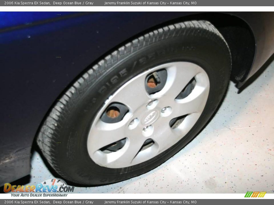 2006 Kia Spectra EX Sedan Deep Ocean Blue / Gray Photo #25