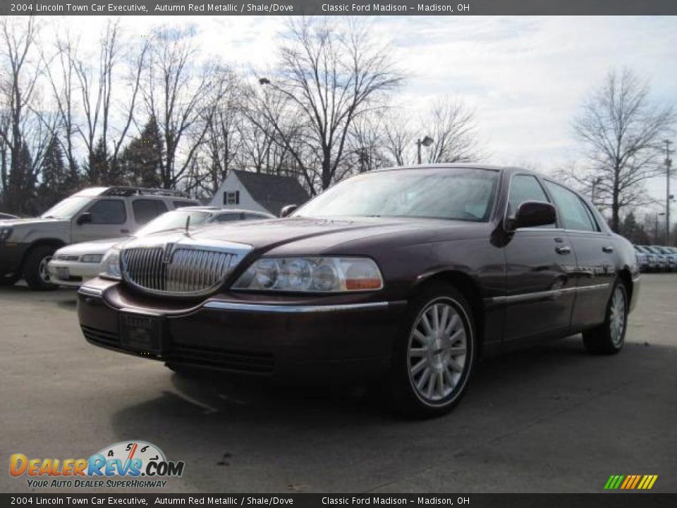 2004 Lincoln Town Car Executive Autumn Red Metallic / Shale/Dove Photo #1
