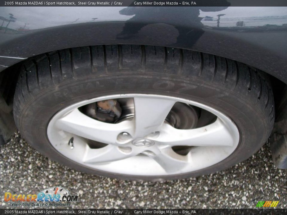 2005 Mazda MAZDA6 i Sport Hatchback Steel Gray Metallic / Gray Photo #9