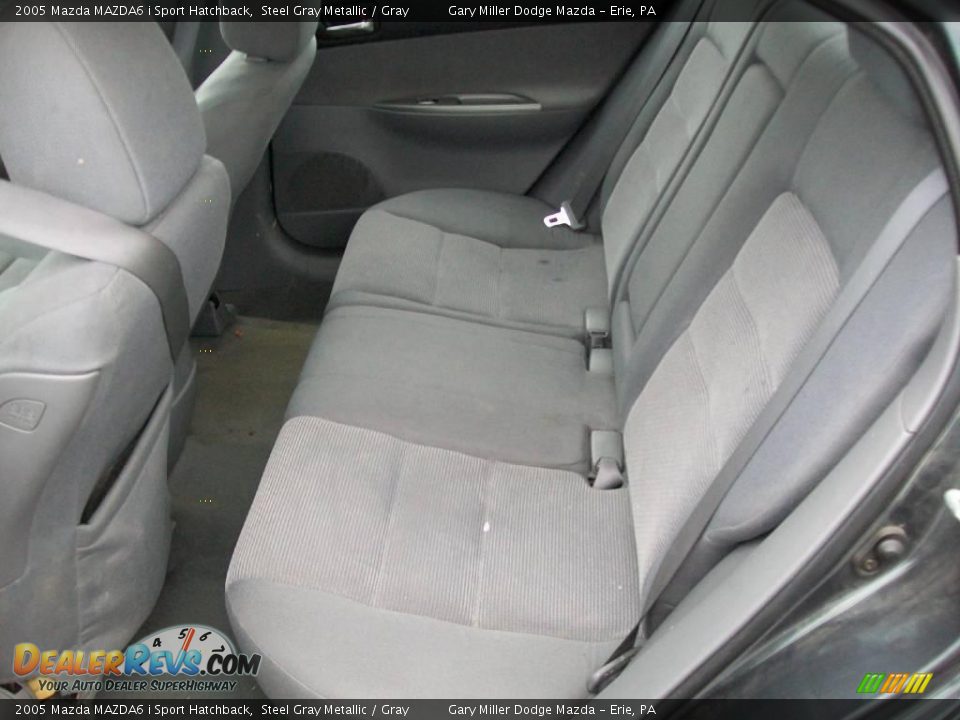2005 Mazda MAZDA6 i Sport Hatchback Steel Gray Metallic / Gray Photo #13