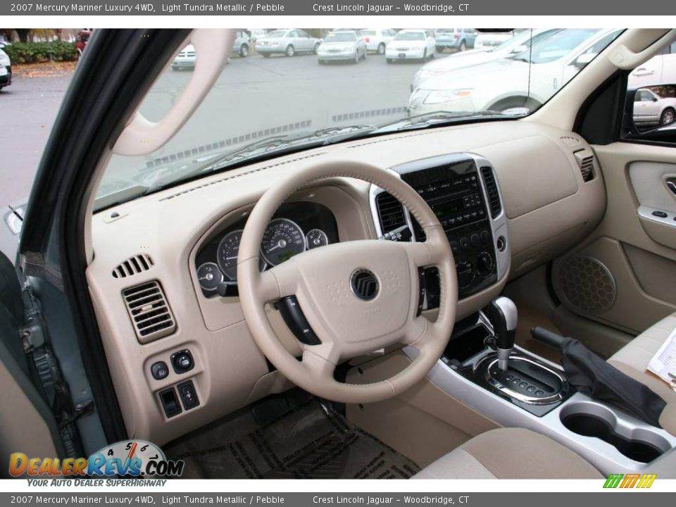 2007 Mercury Mariner Luxury 4WD Light Tundra Metallic / Pebble Photo #11