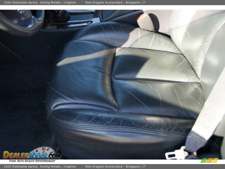 1999 Oldsmobile Aurora Sterling Metallic / Graphite Photo #10