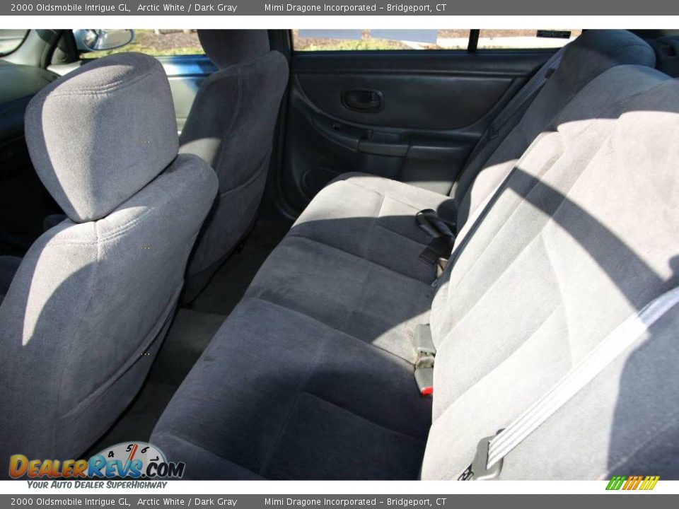 2000 Oldsmobile Intrigue GL Arctic White / Dark Gray Photo #10