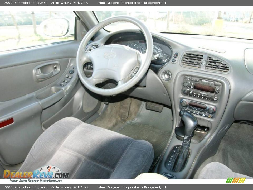 2000 Oldsmobile Intrigue GL Arctic White / Dark Gray Photo #12