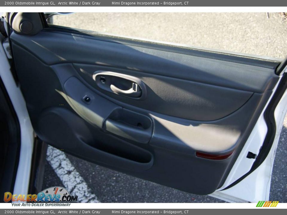 2000 Oldsmobile Intrigue GL Arctic White / Dark Gray Photo #16