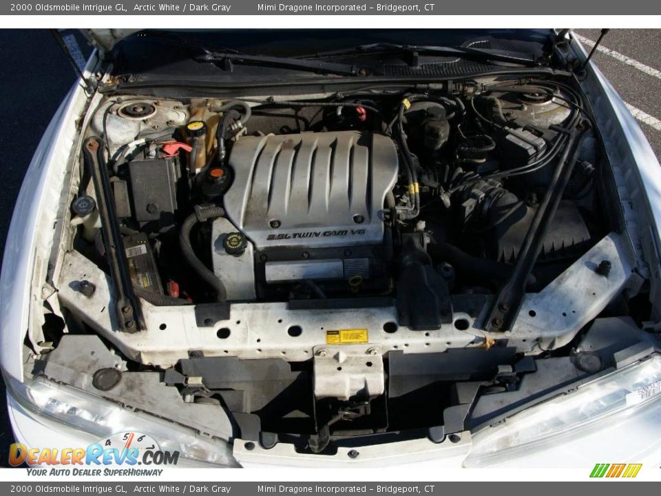 2000 Oldsmobile Intrigue GL Arctic White / Dark Gray Photo #17