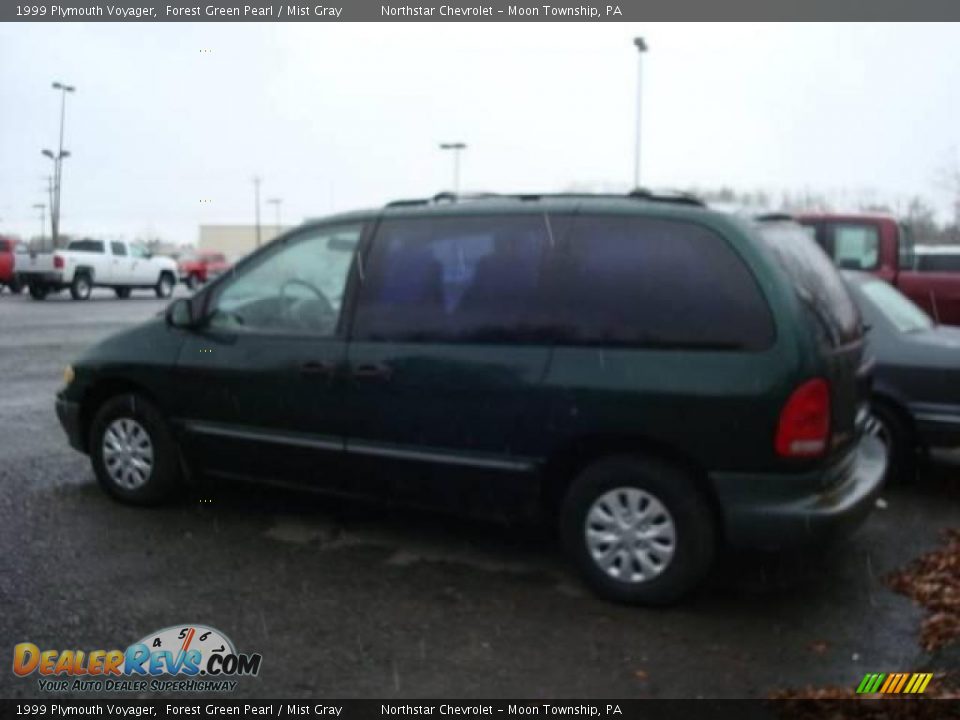 1999 Plymouth Voyager Forest Green Pearl / Mist Gray Photo #5