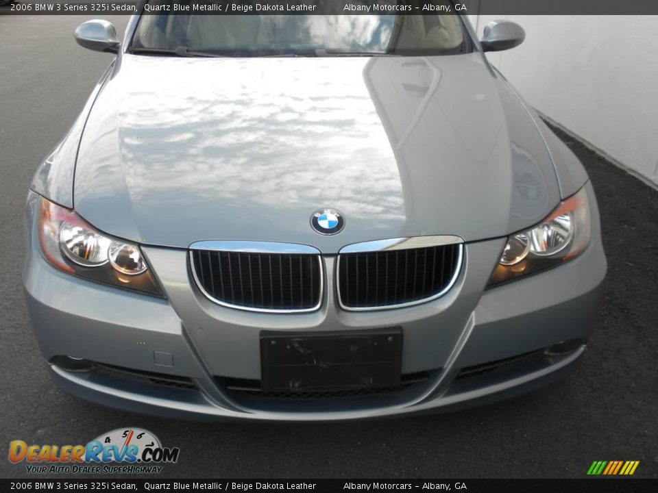 2006 BMW 3 Series 325i Sedan Quartz Blue Metallic / Beige Dakota Leather Photo #26
