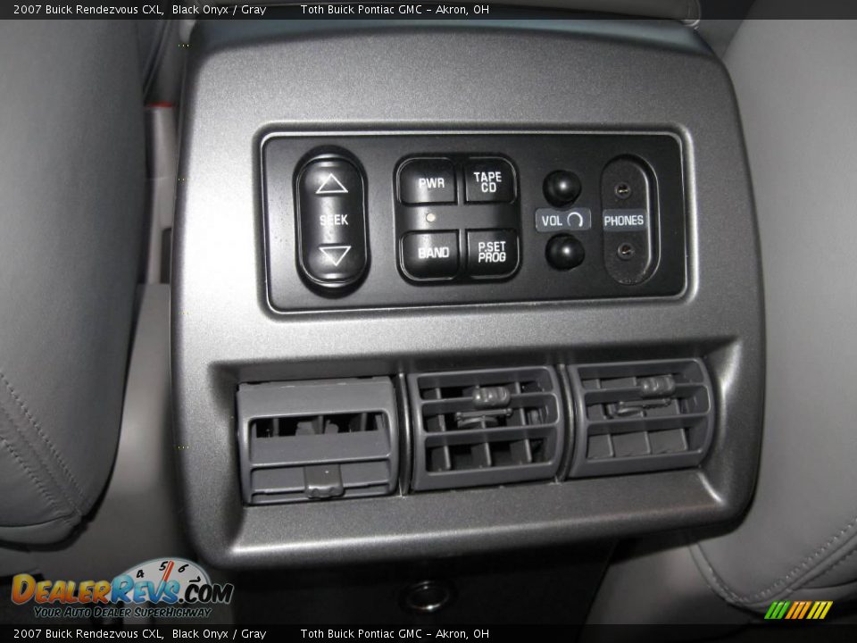 2007 Buick Rendezvous CXL Black Onyx / Gray Photo #18