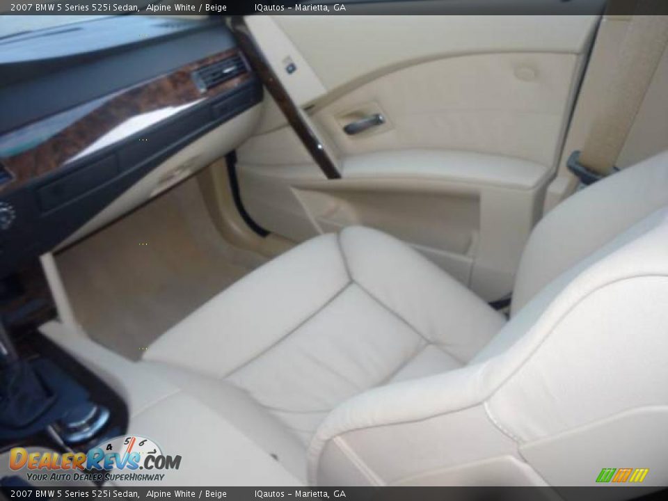 2007 BMW 5 Series 525i Sedan Alpine White / Beige Photo #14