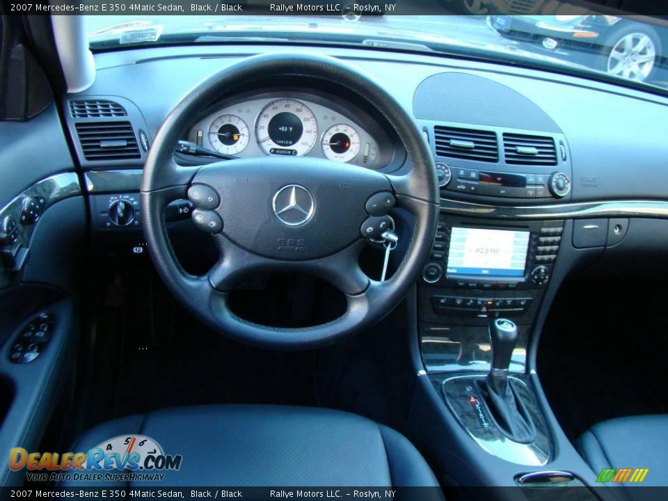 2007 Mercedes-Benz E 350 4Matic Sedan Black / Black Photo #11