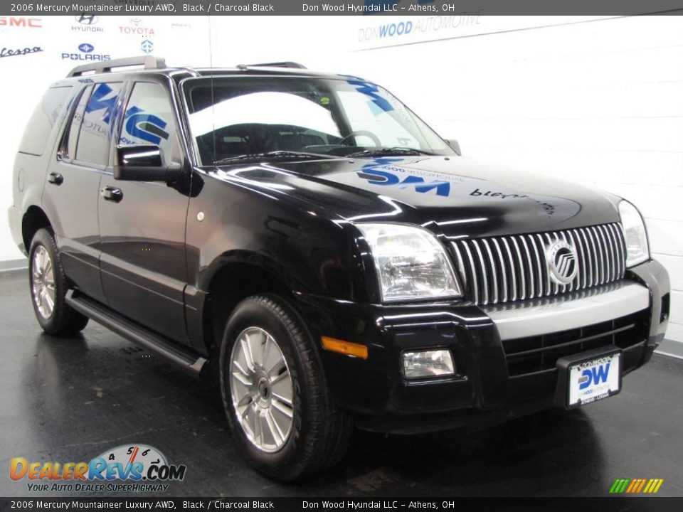 2006 Mercury Mountaineer Luxury AWD Black / Charcoal Black Photo #1