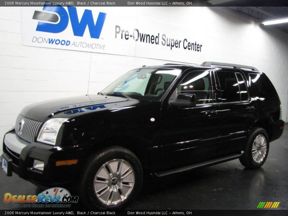 2006 Mercury Mountaineer Luxury AWD Black / Charcoal Black Photo #2