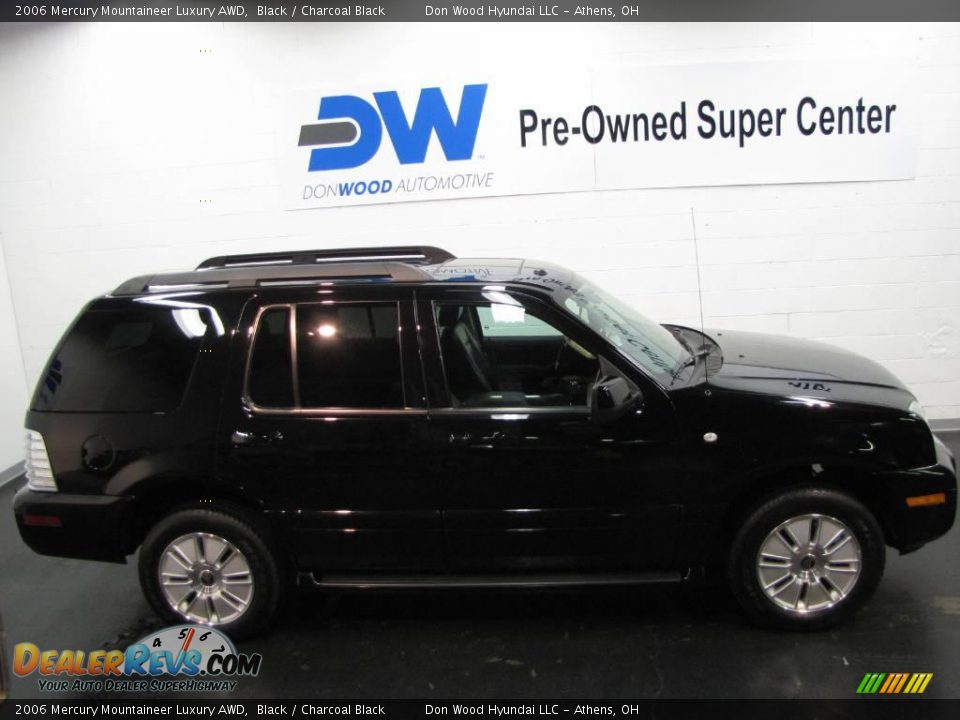 2006 Mercury Mountaineer Luxury AWD Black / Charcoal Black Photo #6