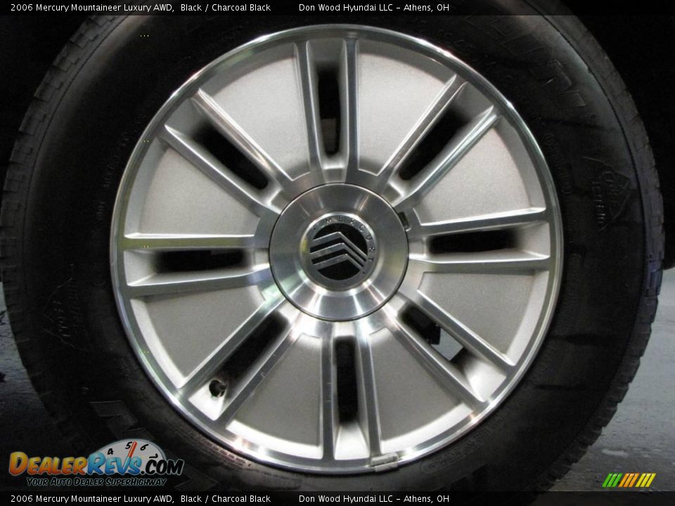 2006 Mercury Mountaineer Luxury AWD Black / Charcoal Black Photo #22
