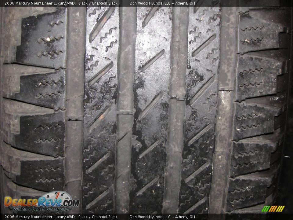 2006 Mercury Mountaineer Luxury AWD Black / Charcoal Black Photo #23