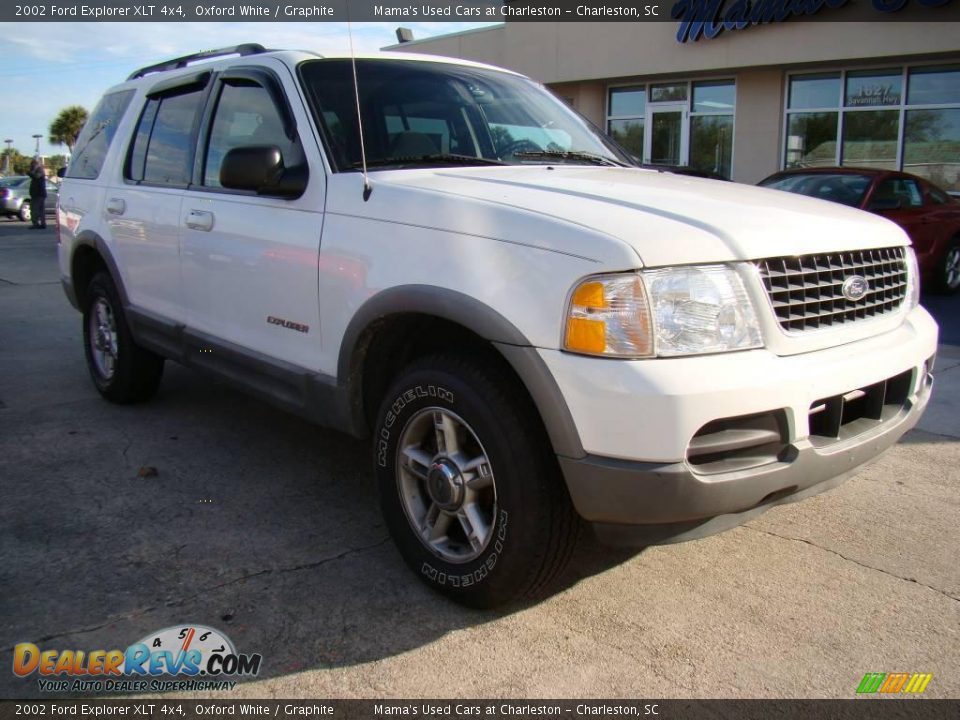 2002 Ford Explorer XLT 4x4 Oxford White / Graphite Photo #2