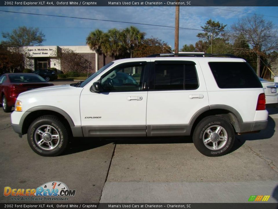 2002 Ford Explorer XLT 4x4 Oxford White / Graphite Photo #5