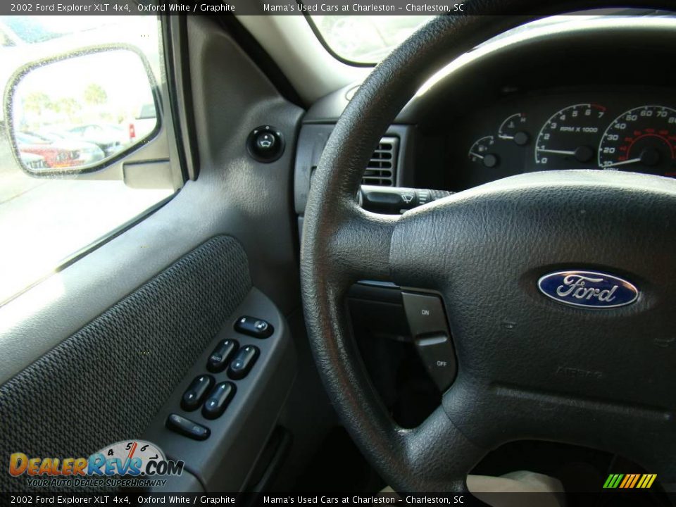 2002 Ford Explorer XLT 4x4 Oxford White / Graphite Photo #11