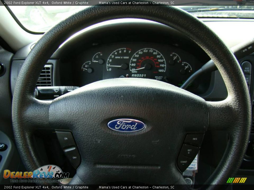 2002 Ford Explorer XLT 4x4 Oxford White / Graphite Photo #12