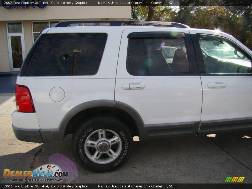 2002 Ford Explorer XLT 4x4 Oxford White / Graphite Photo #20