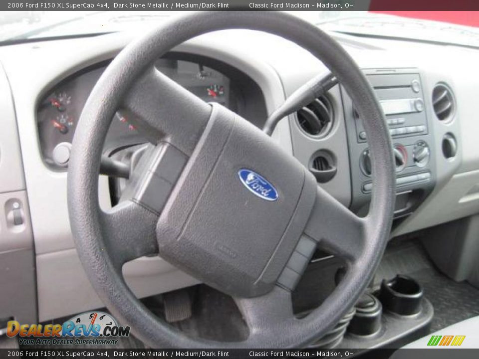 2006 Ford F150 XL SuperCab 4x4 Dark Stone Metallic / Medium/Dark Flint Photo #9
