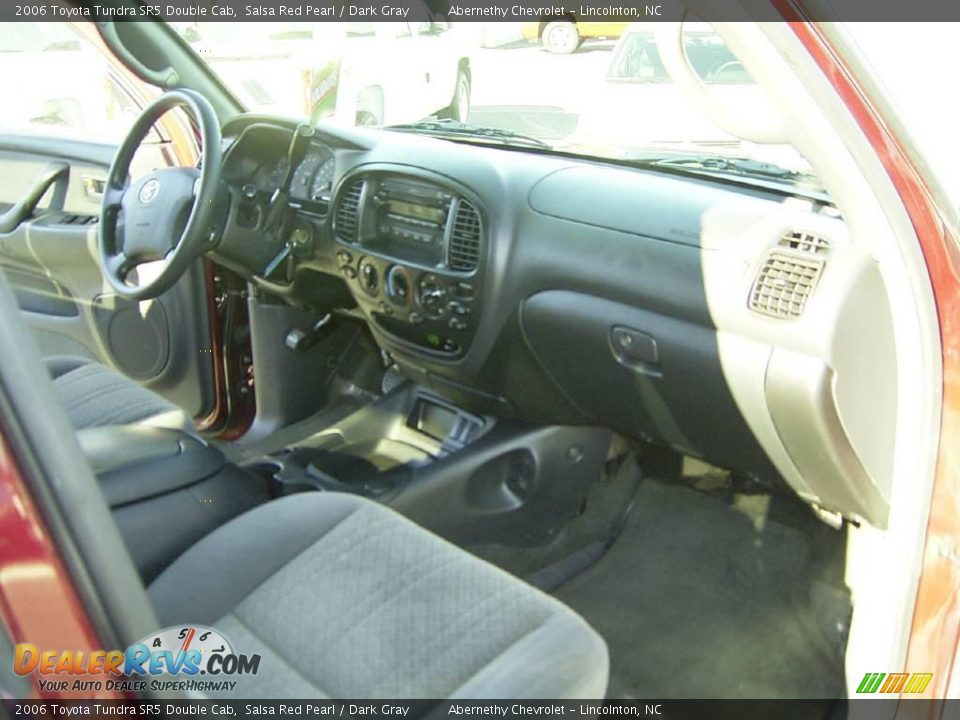 2006 Toyota Tundra SR5 Double Cab Salsa Red Pearl / Dark Gray Photo #16