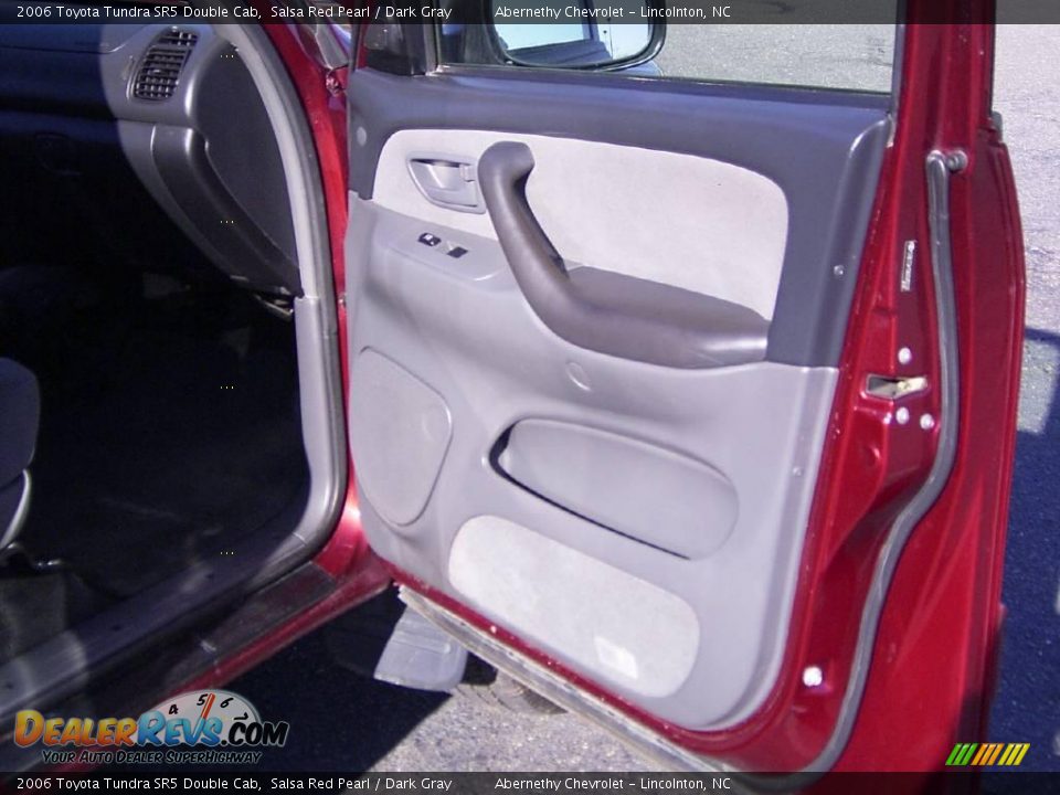 2006 Toyota Tundra SR5 Double Cab Salsa Red Pearl / Dark Gray Photo #17