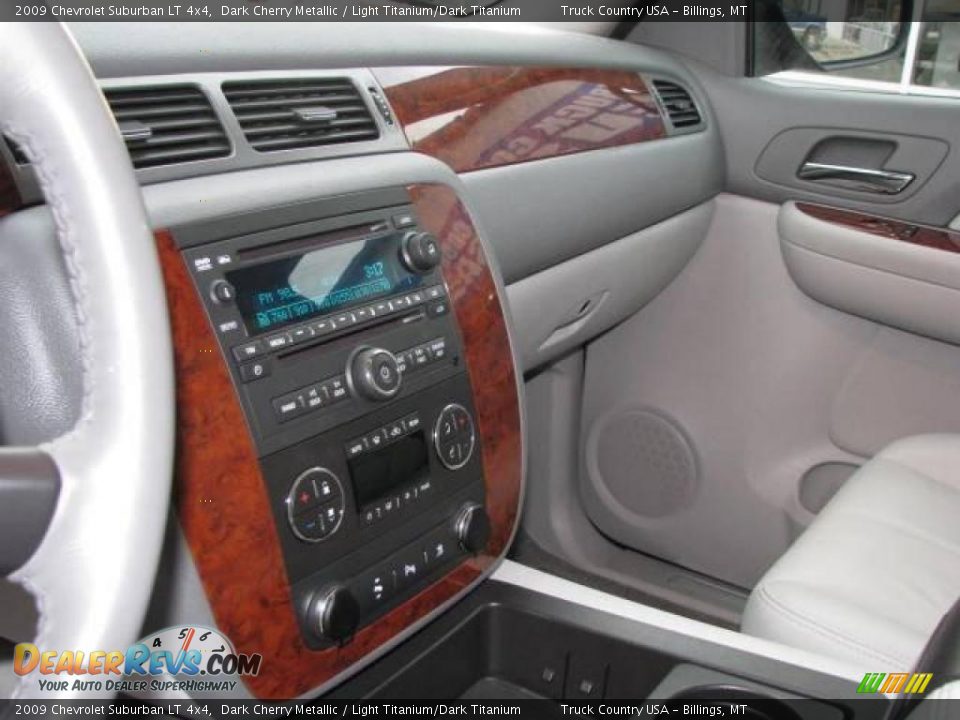 2009 Chevrolet Suburban LT 4x4 Dark Cherry Metallic / Light Titanium/Dark Titanium Photo #14