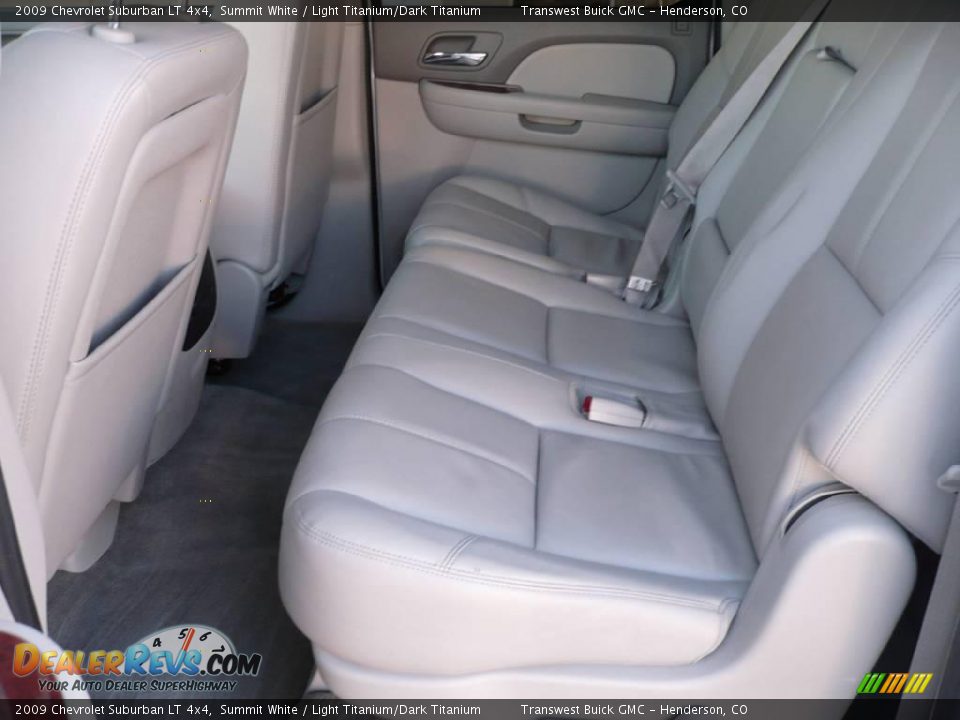 2009 Chevrolet Suburban LT 4x4 Summit White / Light Titanium/Dark Titanium Photo #10