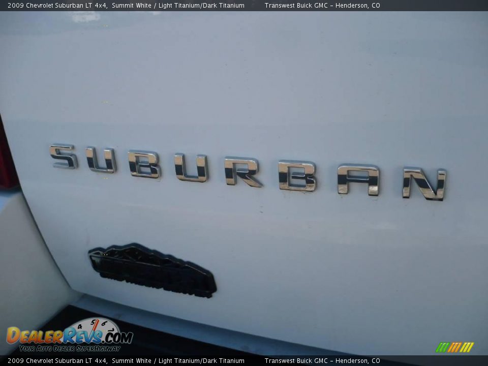 2009 Chevrolet Suburban LT 4x4 Summit White / Light Titanium/Dark Titanium Photo #12