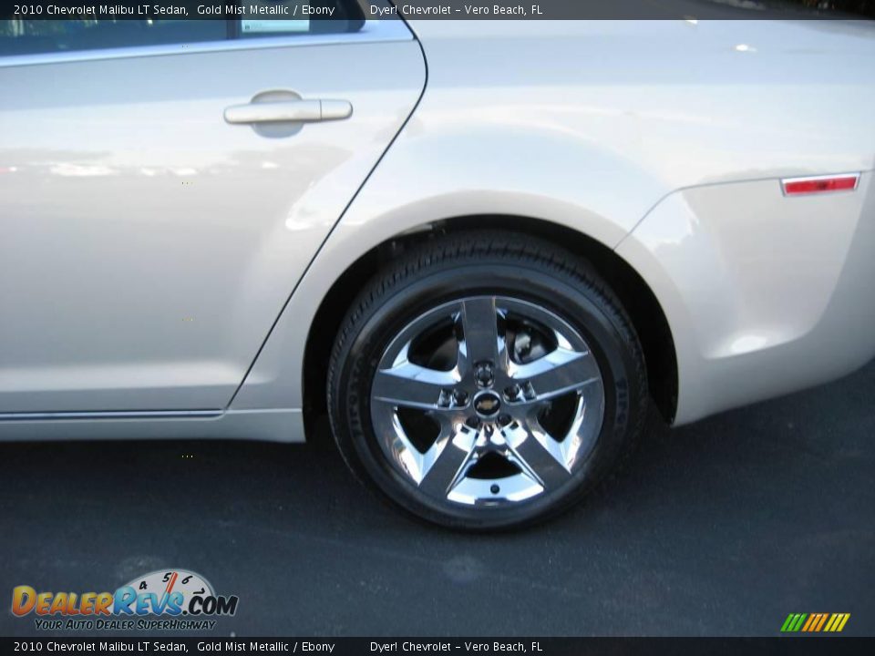 2010 Chevrolet Malibu LT Sedan Gold Mist Metallic / Ebony Photo #4