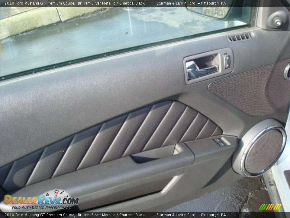 2010 Ford Mustang GT Premium Coupe Brilliant Silver Metallic / Charcoal Black Photo #13