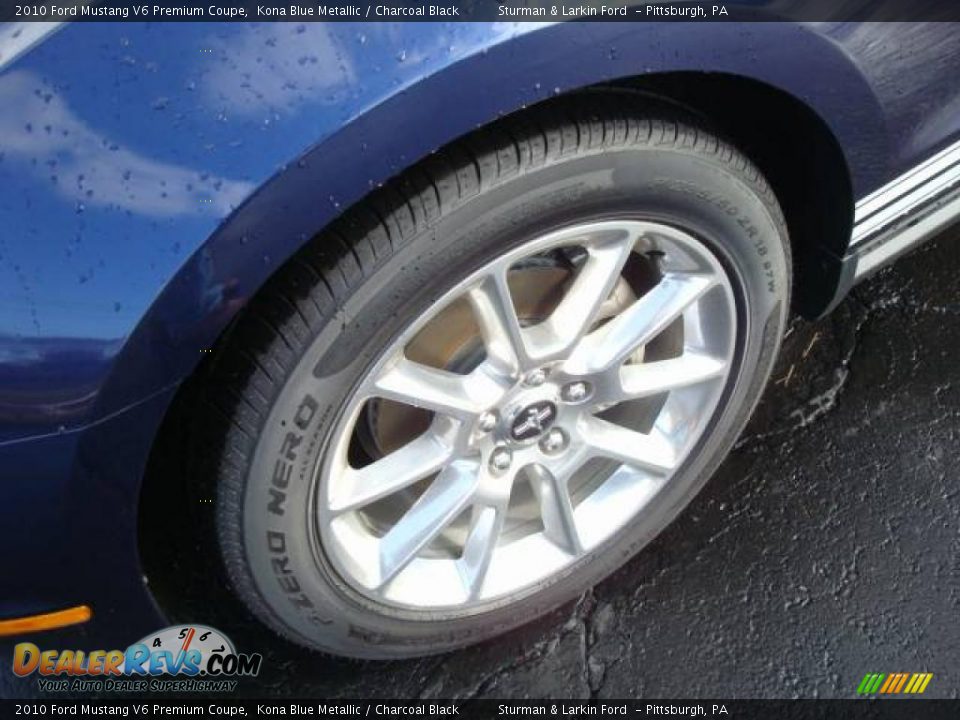 2010 Ford Mustang V6 Premium Coupe Kona Blue Metallic / Charcoal Black Photo #9