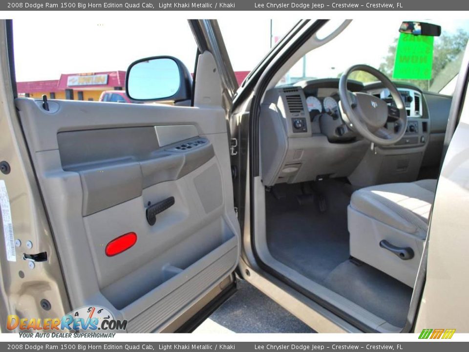 2008 Dodge Ram 1500 Big Horn Edition Quad Cab Light Khaki Metallic / Khaki Photo #12