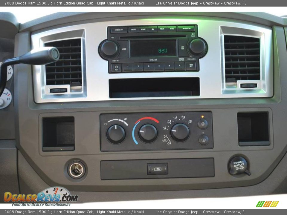 2008 Dodge Ram 1500 Big Horn Edition Quad Cab Light Khaki Metallic / Khaki Photo #19