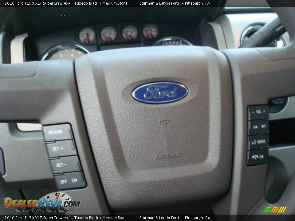2010 Ford F150 XLT SuperCrew 4x4 Tuxedo Black / Medium Stone Photo #17