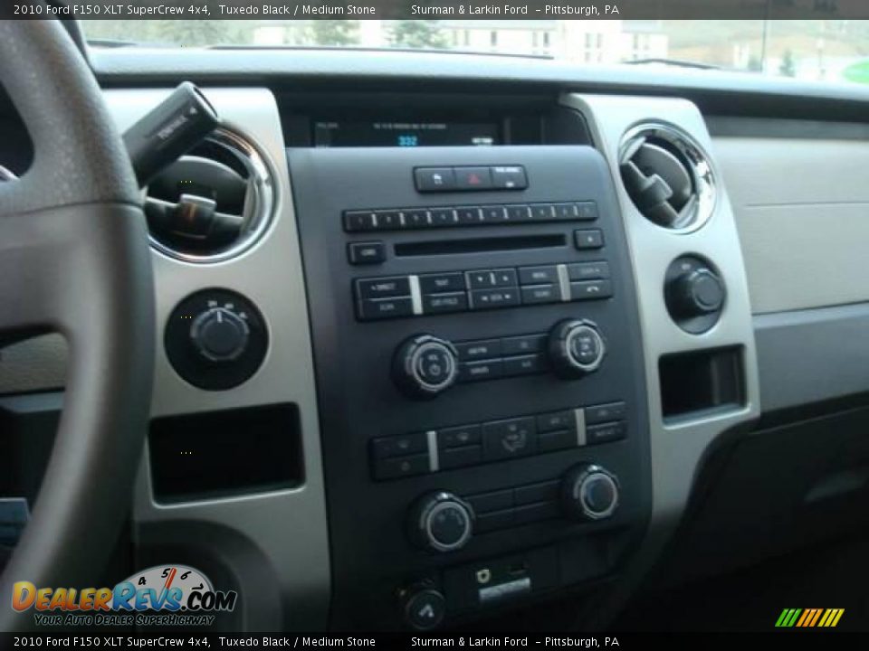 2010 Ford F150 XLT SuperCrew 4x4 Tuxedo Black / Medium Stone Photo #18