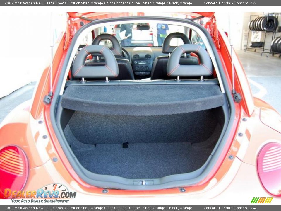 2002 Volkswagen New Beetle Special Edition Snap Orange Color Concept Coupe Snap Orange / Black/Orange Photo #10