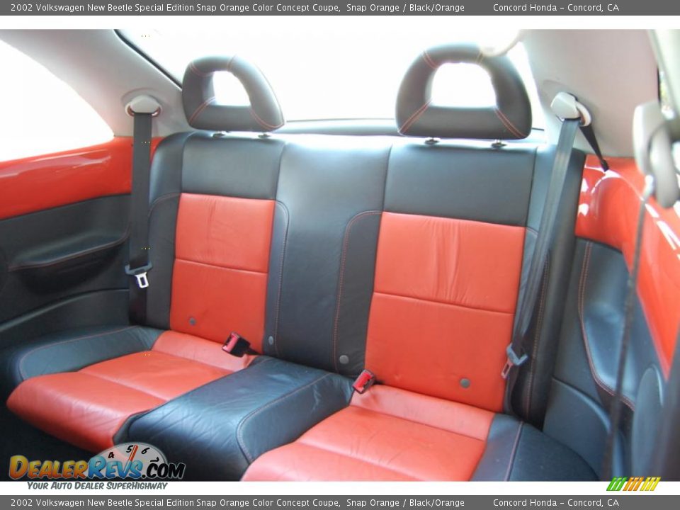 2002 Volkswagen New Beetle Special Edition Snap Orange Color Concept Coupe Snap Orange / Black/Orange Photo #11