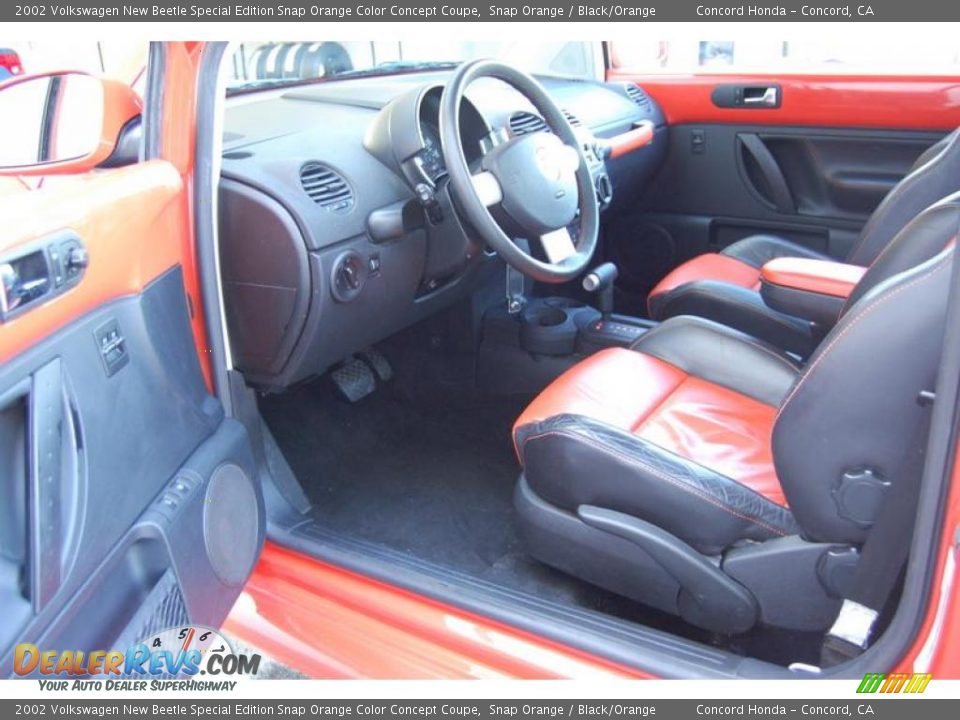 2002 Volkswagen New Beetle Special Edition Snap Orange Color Concept Coupe Snap Orange / Black/Orange Photo #16