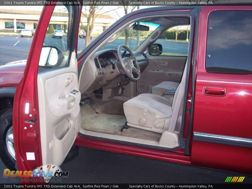 2001 Toyota Tundra SR5 TRD Extended Cab 4x4 Sunfire Red Pearl / Oak Photo #17