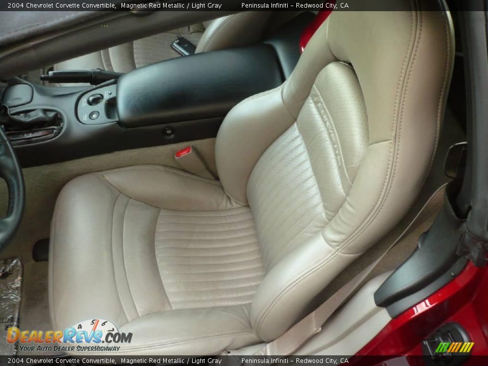 2004 Chevrolet Corvette Convertible Magnetic Red Metallic / Light Gray Photo #16