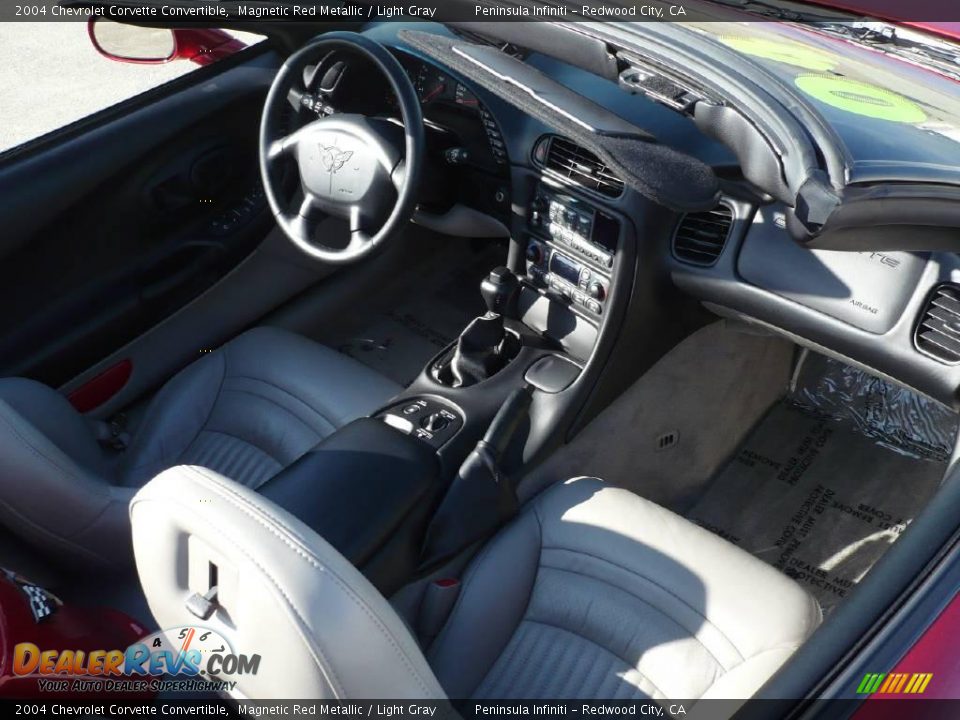 2004 Chevrolet Corvette Convertible Magnetic Red Metallic / Light Gray Photo #17