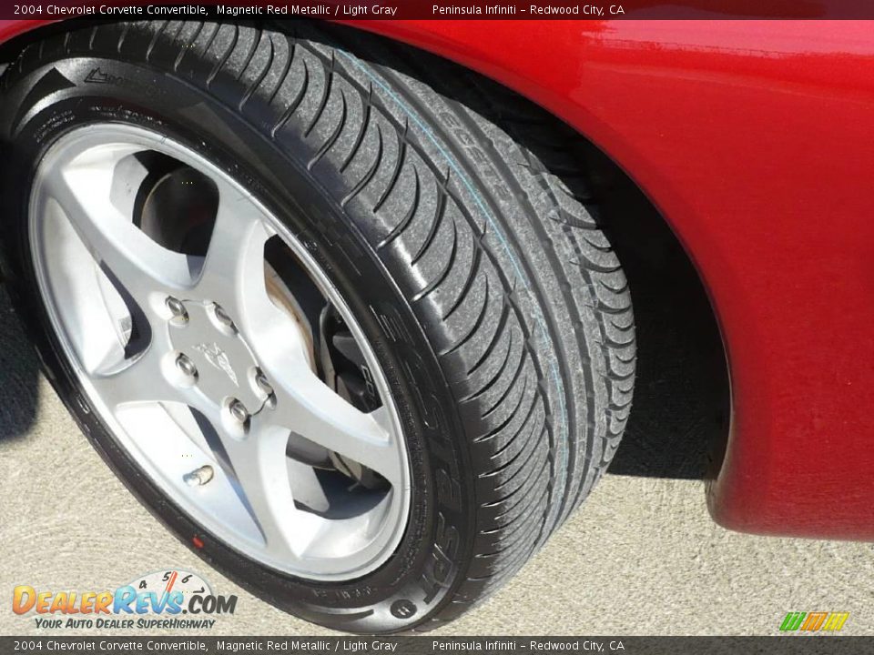 2004 Chevrolet Corvette Convertible Magnetic Red Metallic / Light Gray Photo #22