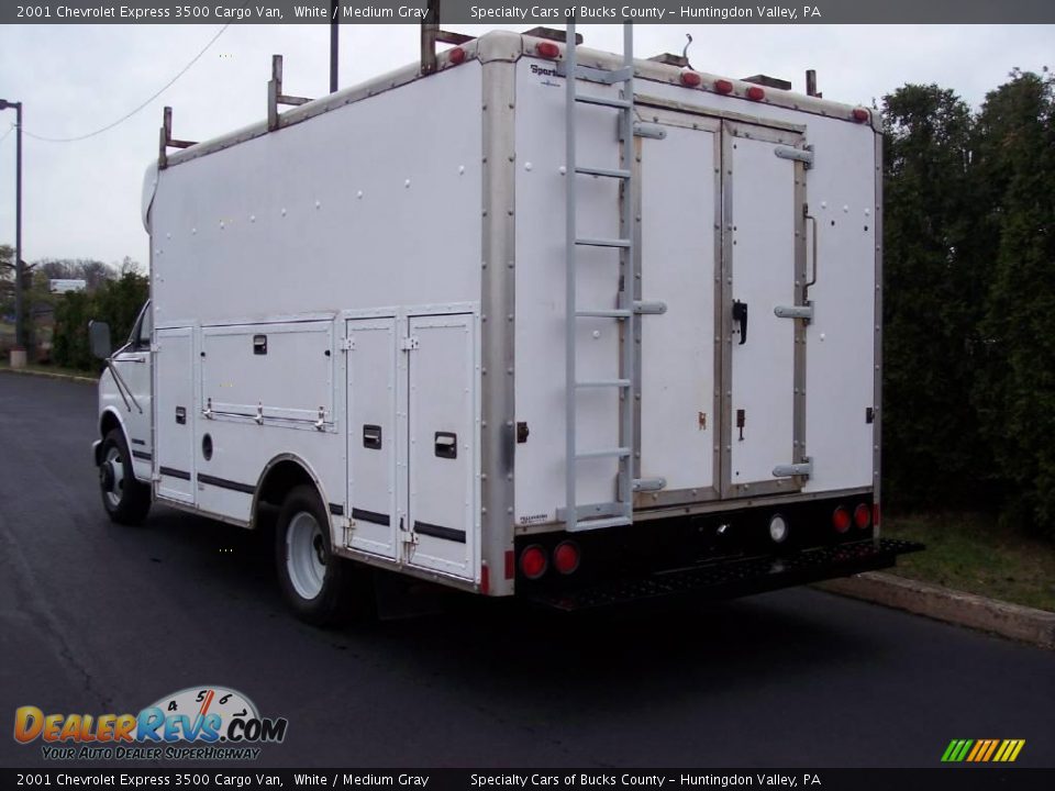 2001 Chevrolet Express 3500 Cargo Van White / Medium Gray Photo #8