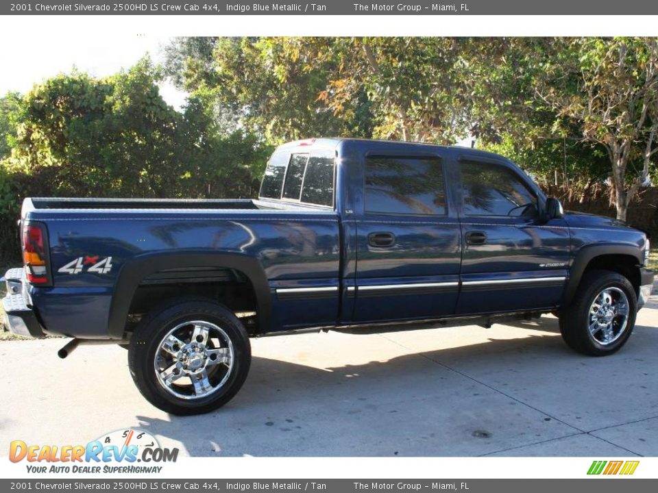 2001 Chevrolet Silverado 2500HD LS Crew Cab 4x4 Indigo Blue Metallic / Tan Photo #10