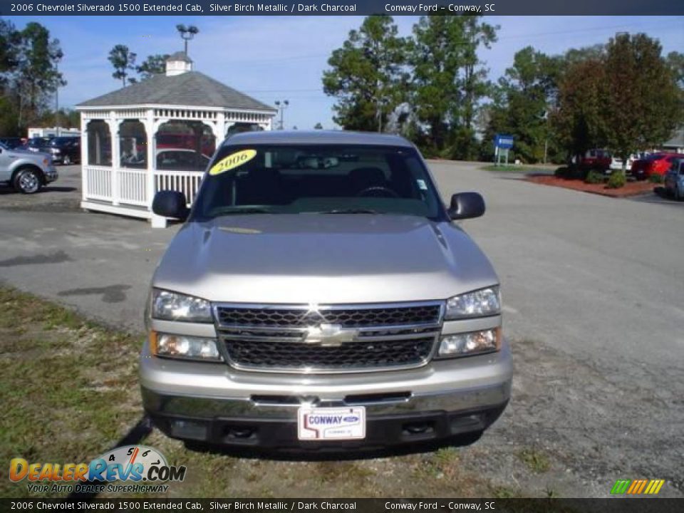 2006 Chevrolet Silverado 1500 Extended Cab Silver Birch Metallic / Dark Charcoal Photo #2