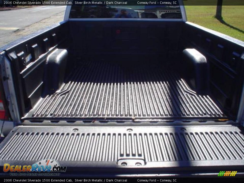 2006 Chevrolet Silverado 1500 Extended Cab Silver Birch Metallic / Dark Charcoal Photo #15